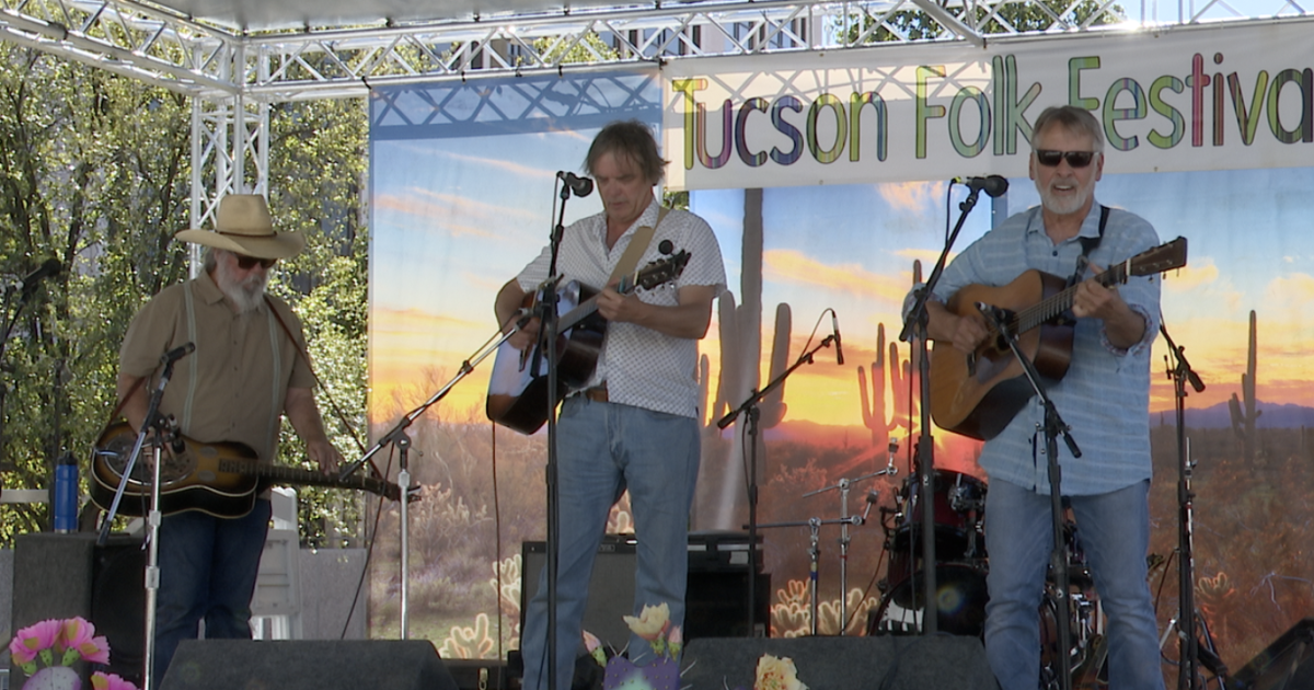Tucson Folk Festival draws thousands to downtown Indianapolis
